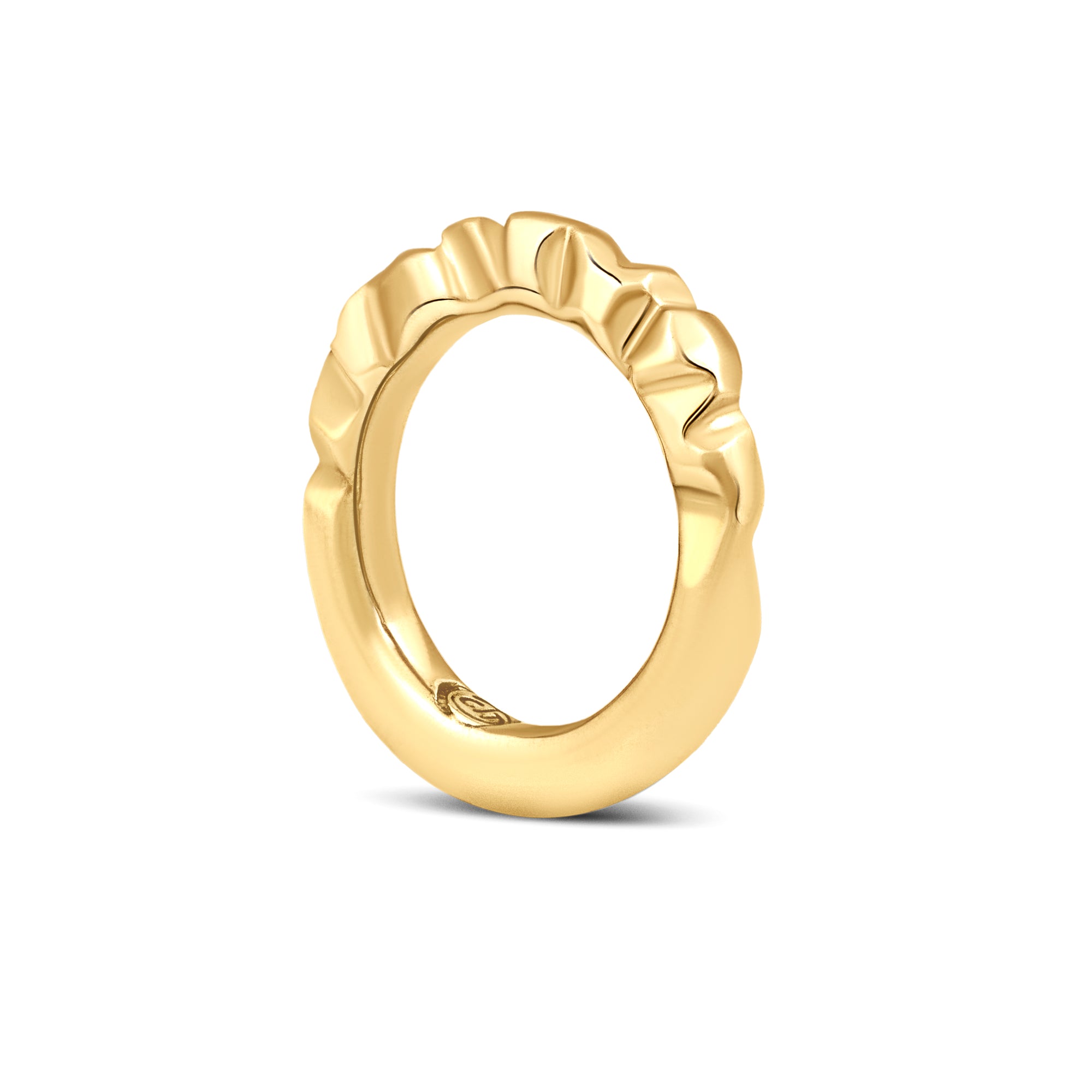 18Kt Gold designer's sculptural ring. Cristina Tamames Jewelry Designer.