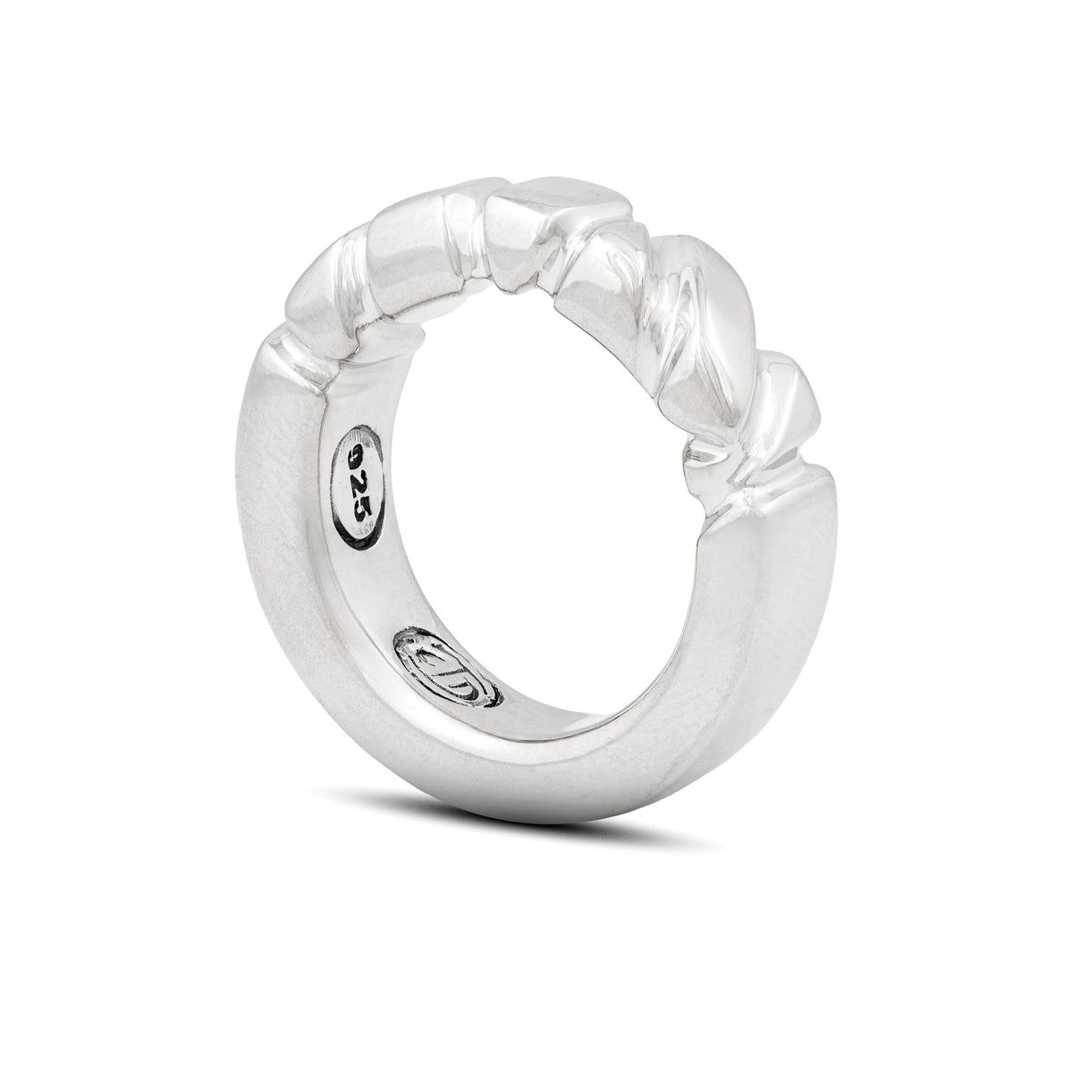 Solid, strong, sturdy designer silver ring. Cristina Tamames Jewelry Designer.