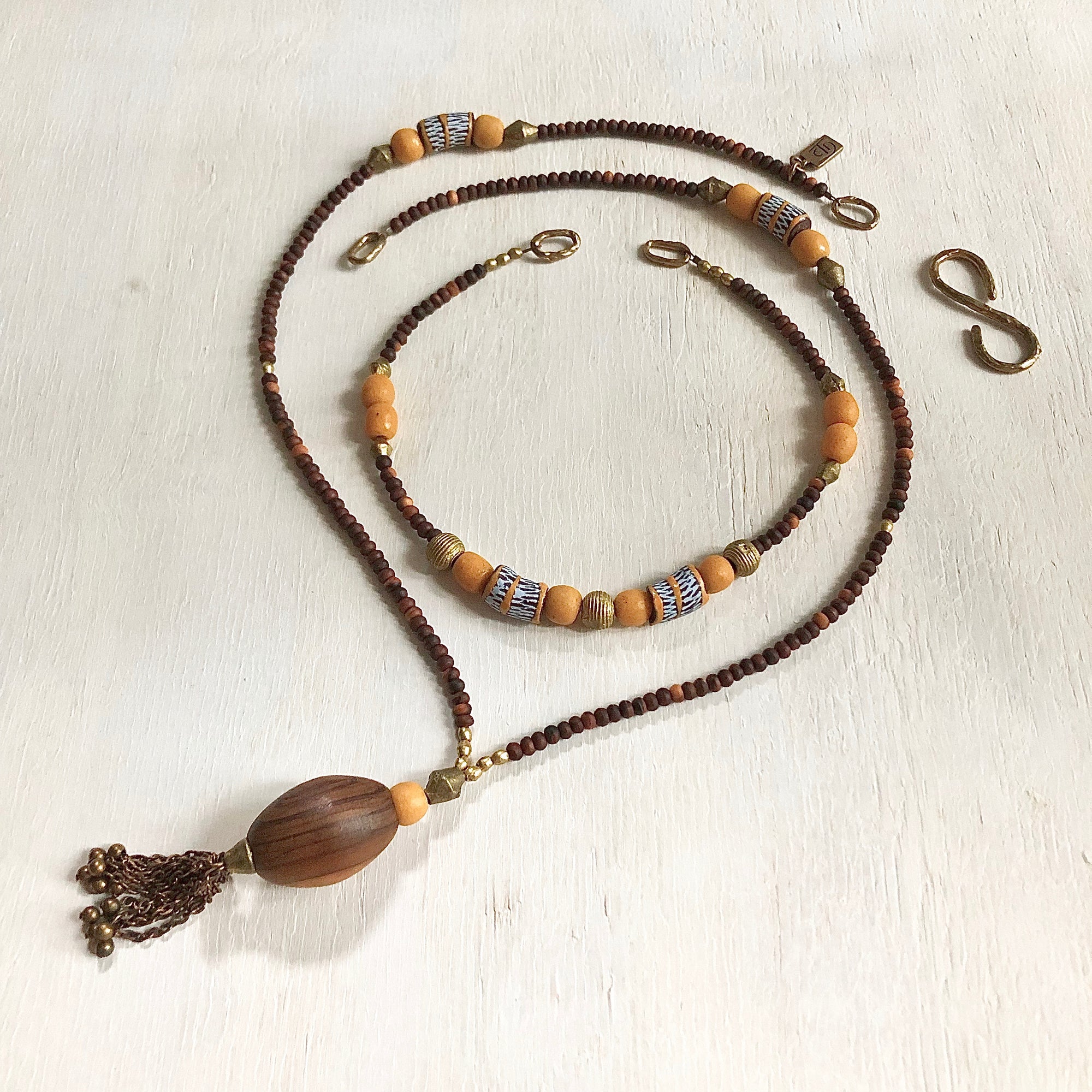 braids wooden beads #beads #woodenbeads #aliciakeys #cleopatrabraids  #braidedjewelry
