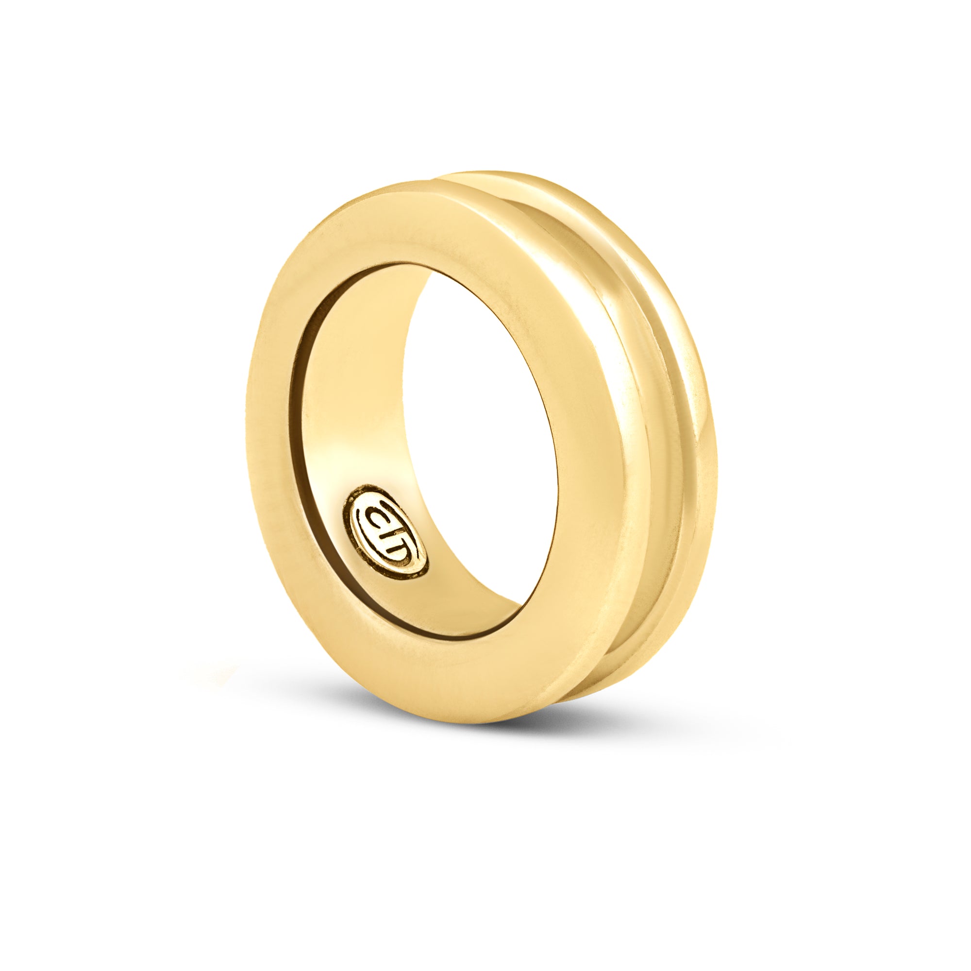 18Kt gold solid sculptural ring. Cristina Tamames Jewelry Designer